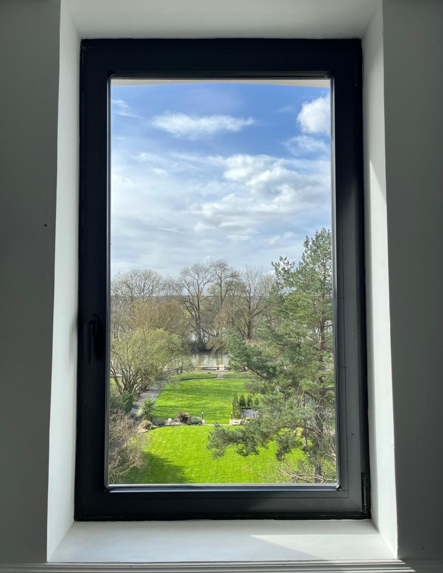 Studios Le Medicis Vue Seine Belbeuf Luaran gambar